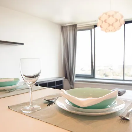 Luka Studio Aircondition + Free Parking Apartment